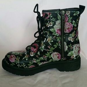 Mossimo Supply HI Top Lace Zip Up Women Boot 7.5